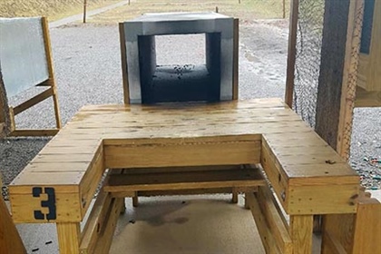 Universally accessible shooting station